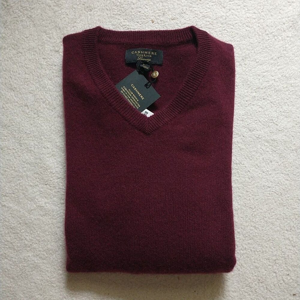 New 2-ply Cashmere Club Room Luxury Sweater Mens S Red Vine V Neck